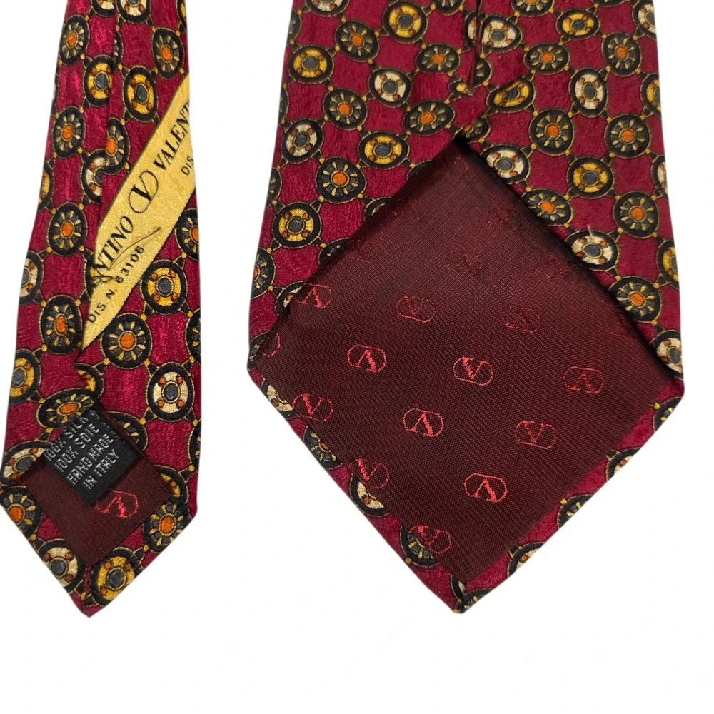 Valentino cravette mens